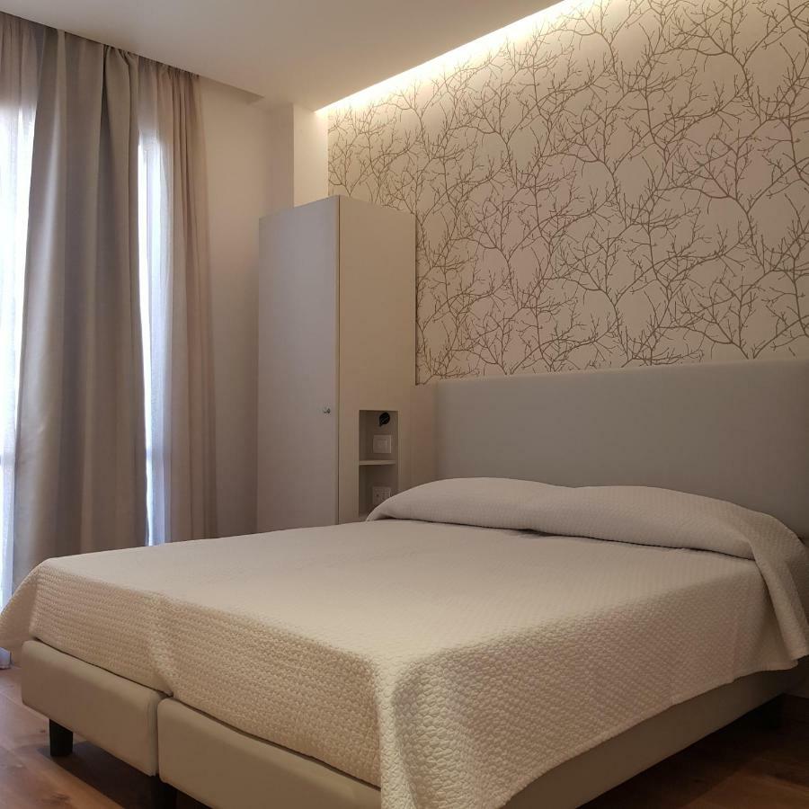Feel Good Hotell Rimini Exteriör bild