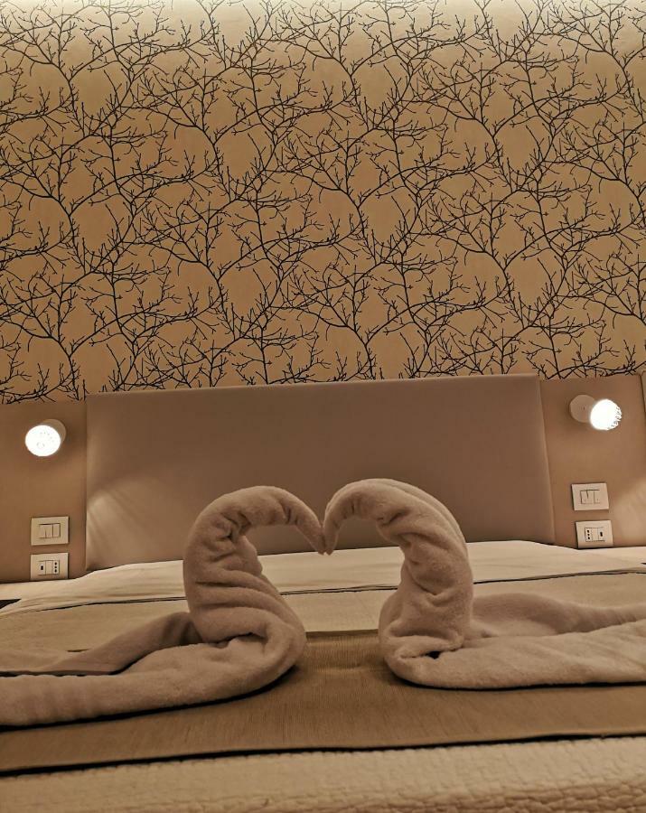 Feel Good Hotell Rimini Exteriör bild